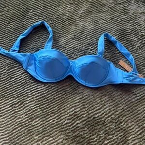 SKIMS Signature Swim Strapless Underwire Bikini Top XS Color Tide NWT